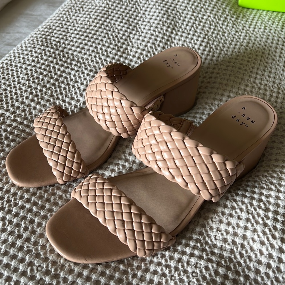 Nude/Blush Mules